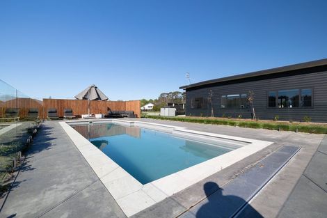 Photo of property in 26 Tula Lane, Kelvin Grove, Palmerston North, 4470