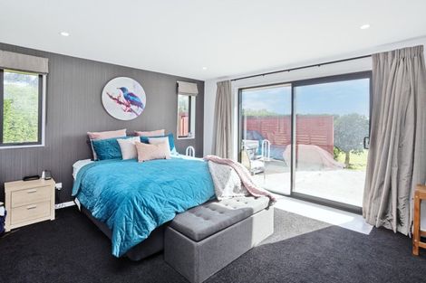 Photo of property in 56 Sunrise Drive, Seaward Bush, Invercargill, 9812