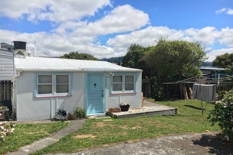 Photo of property in 69 Pirie Street, Mount Victoria, Wellington, 6011