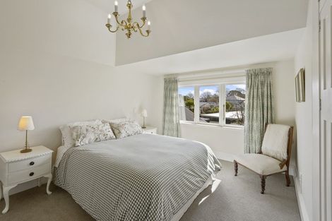 Photo of property in 39 Glandovey Road, Fendalton, Christchurch, 8052