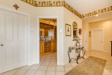 Photo of property in 30 Newry Road, Raumati Beach, Paraparaumu, 5032