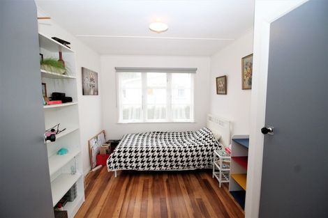 Photo of property in 27 Burgoyne Street, Woodville, 4920