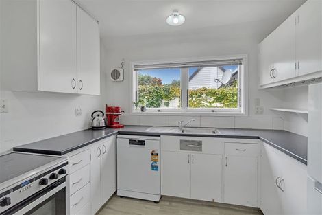 Photo of property in 16b Makora Street, Fendalton, Christchurch, 8041