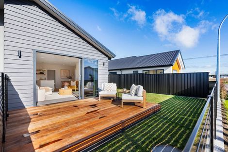 Photo of property in 7/102 Eriksen Road, Te Awa, Napier, 4110