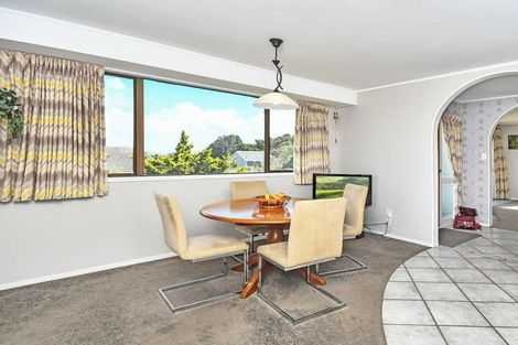 Photo of property in 18 Deodar Place, Totara Heights, Auckland, 2105