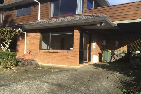 Photo of property in 20a Garadice Road, Rothesay Bay, Auckland, 0630