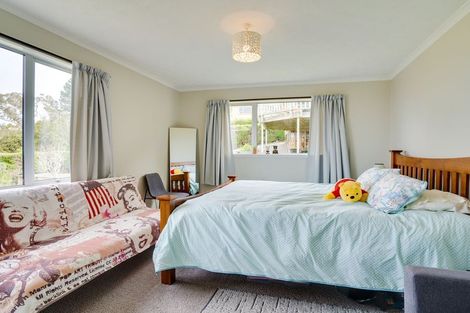 Photo of property in 5 Larkins Street, Helensburgh, Dunedin, 9010