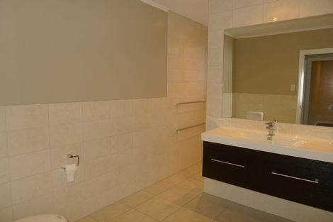 Photo of property in 64 Seddon Street, Waikanae, 5036