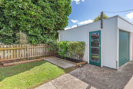 Photo of property in 53 Queenwood Road, Levin, 5510