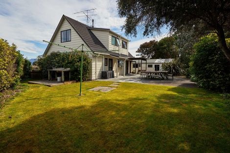 Photo of property in 40 Kotare Place, South Bay, Kaikoura, 7300