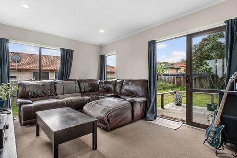 Photo of property in 21 Duckworth Road, Papakura, 2110