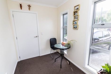 Photo of property in 43 Burma Road, Khandallah, Wellington, 6035