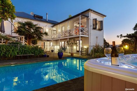 Photo of property in 128 Bombay Road, Bombay, 2675