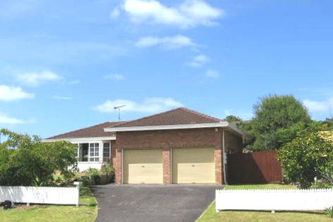 Photo of property in 23 Centorian Drive, Windsor Park, Auckland, 0632