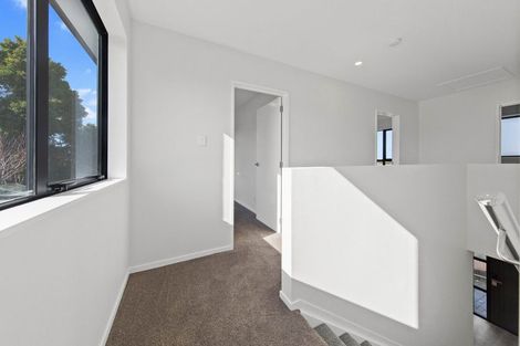 Photo of property in 12 Finn Place, Mount Wellington, Auckland, 1060