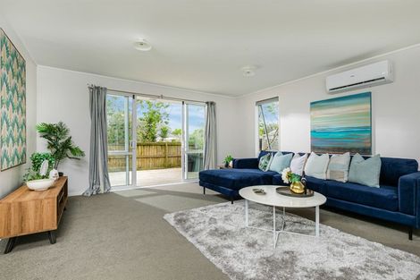 Photo of property in 685a Swanson Road, Swanson, Auckland, 0612