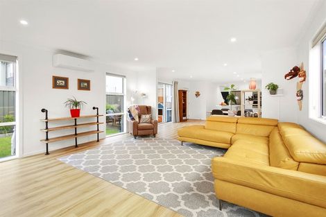 Photo of property in 7 Torea Place, Kenepuru, Porirua, 5022