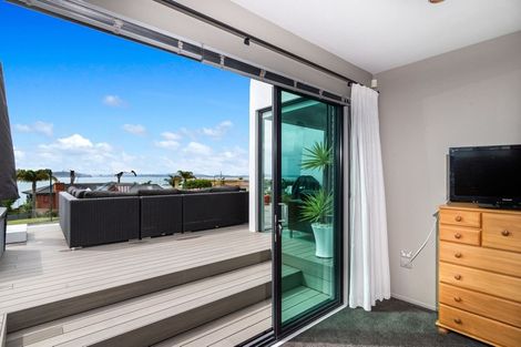 Photo of property in 26 Courtneys, West Harbour, Auckland, 0618