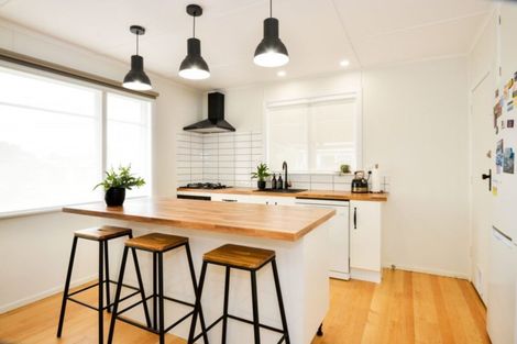 Photo of property in 1 Kiwi Street, Makaraka, Gisborne, 4010