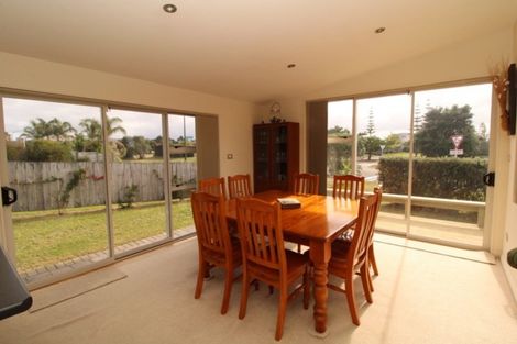 Photo of property in 100 Kauri Crescent, Matarangi, Whitianga, 3592