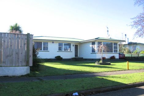 Photo of property in 21 Catlins Crescent, Milson, Palmerston North, 4414