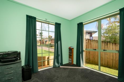 Photo of property in 29 Jubaea Place, Henderson, Auckland, 0610