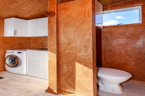 Photo of property in 104 Riverview Road, Whangamata, 3620