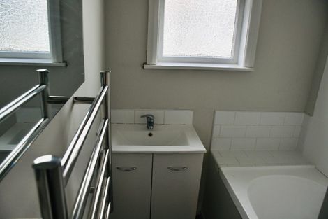 Photo of property in 33 Pinfold Avenue, Hamilton East, Hamilton, 3216