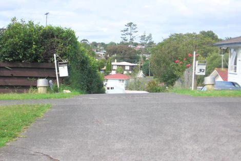 Photo of property in 32 Roick Parade, Glen Eden, Auckland, 0602