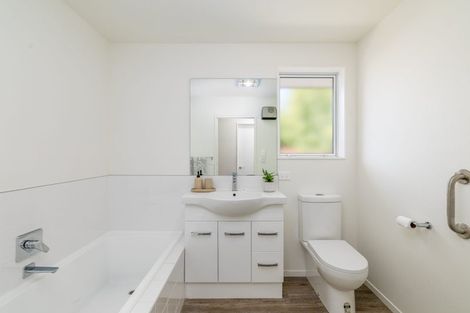 Photo of property in 30 Woodgrove Avenue, North New Brighton, Christchurch, 8083