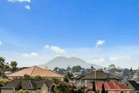 Photo of property in 32 Westerham Drive, Dannemora, Auckland, 2016