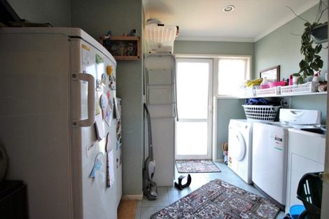 Photo of property in 6 Walnut Grove, Alexandra, 9320