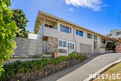 Photo of property in 1/529 Beach Road, Murrays Bay, Auckland, 0630