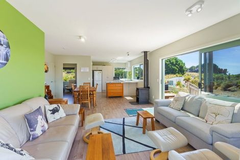 Photo of property in 17 Henham Lane, Waikawa Beach, Levin, 5573