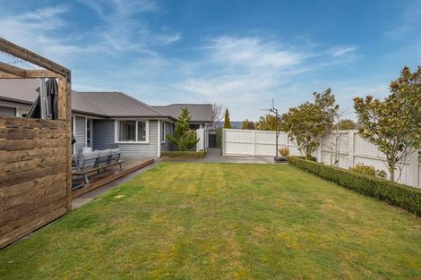 Photo of property in 20 Rue De La Mare, Parklands, Christchurch, 8083