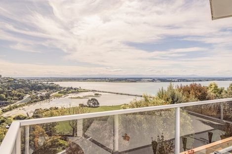 Photo of property in 19 Inverness Lane, Redcliffs, Christchurch, 8081