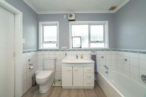 Photo of property in 26 Costley Street, Carterton, 5713