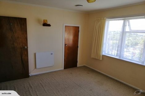 Photo of property in 32 Arapiko Street, Johnsonville, Wellington, 6037