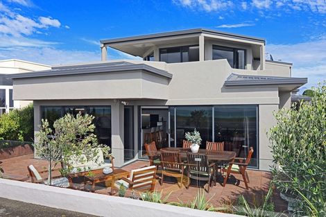 Photo of property in 66 The Esplanade, Westshore, Napier, 4110