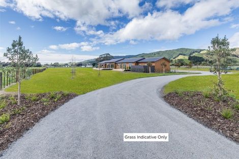 Photo of property in 435 Tararua Road, Levin, 5571