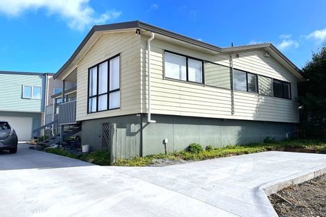 Photo of property in 7 Coubray Place, Botany Downs, Auckland, 2010