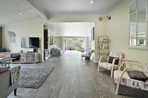 Photo of property in 2524 State Highway 2, Te Hauke, Hastings, 4174