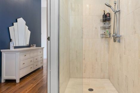 Photo of property in 28 Cleveland Street, Edgeware, Christchurch, 8013