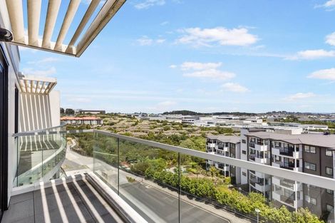 Photo of property in Apollo Apartments, 201/46 Rosedale Road, Rosedale, Auckland, 0632