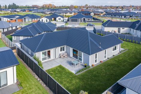 Photo of property in 31 Watkins Drive, Rangiora, 7400