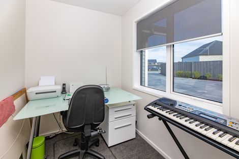 Photo of property in 31 Watkins Drive, Rangiora, 7400