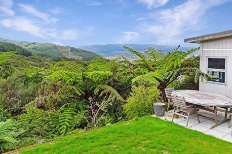 Photo of property in 29 Mcewen Crescent, Riverstone Terraces, Upper Hutt, 5018