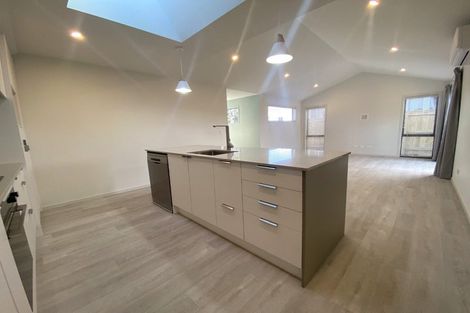 Photo of property in 11/11a Clinton Street, Fitzroy, New Plymouth, 4312