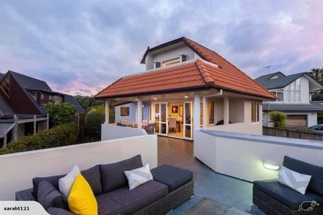 Photo of property in 4 Ellangowan Road, Waiake, Auckland, 0630