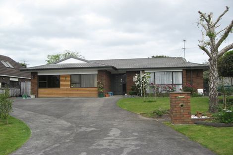 Photo of property in 3 Idaho Place, Conifer Grove, Takanini, 2112